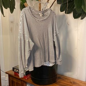 Long-sleeved striped shirt, size L